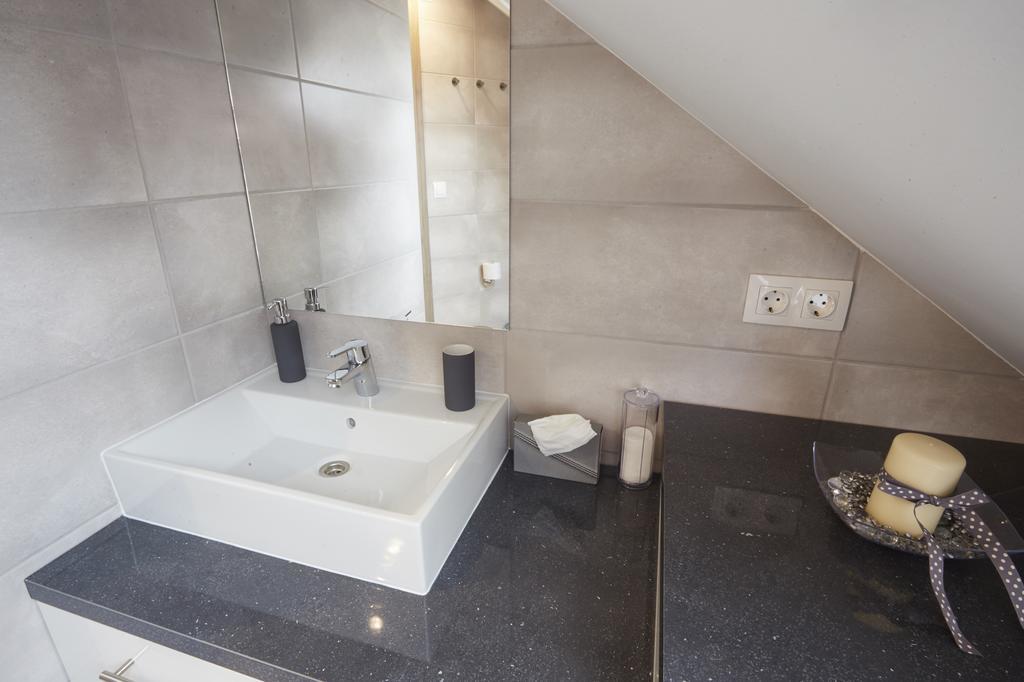 Foter Apartman Виллань Экстерьер фото