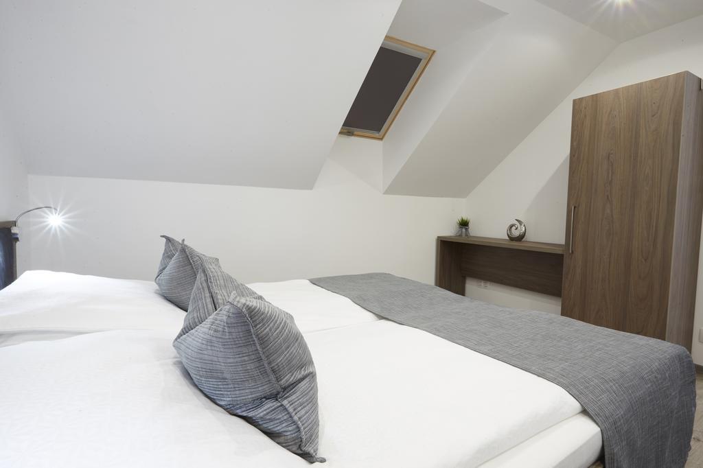 Foter Apartman Виллань Экстерьер фото
