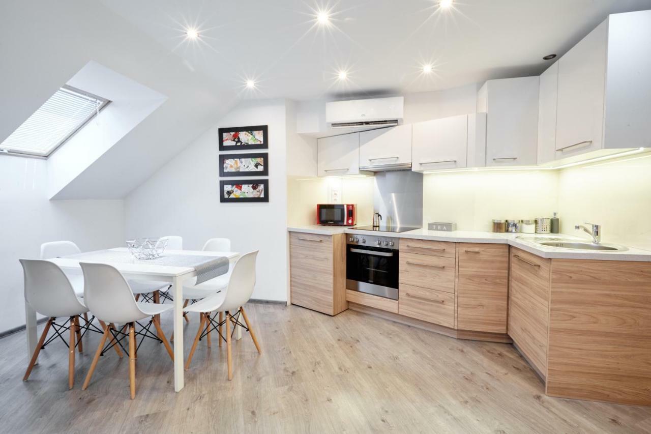 Foter Apartman Виллань Экстерьер фото